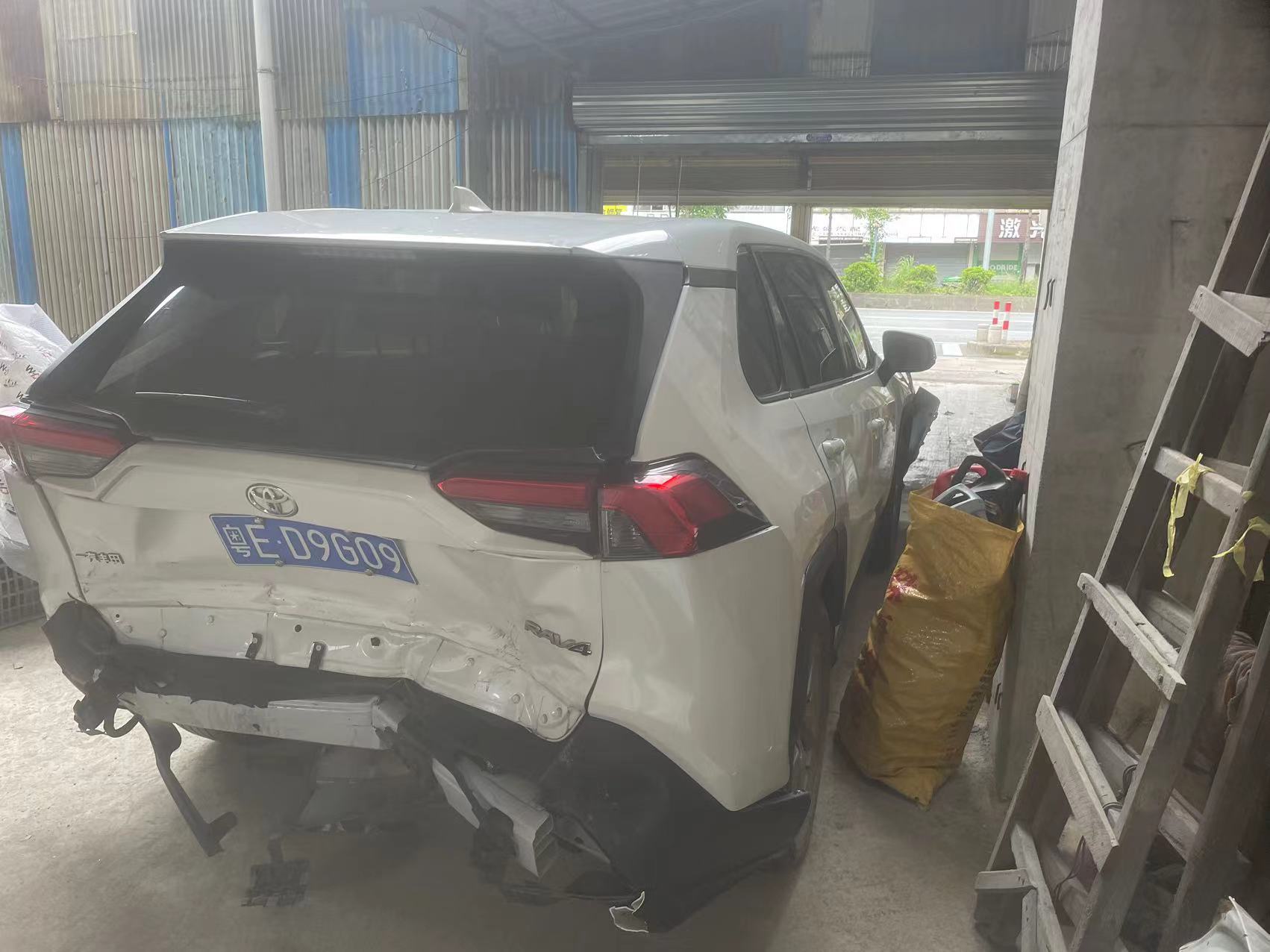 车辆图片-7